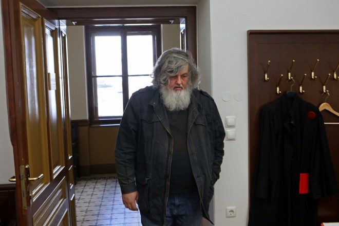 Nekdanji slovenski veleposlanik v Madridu Peter Reberc na sojenju avgusta.