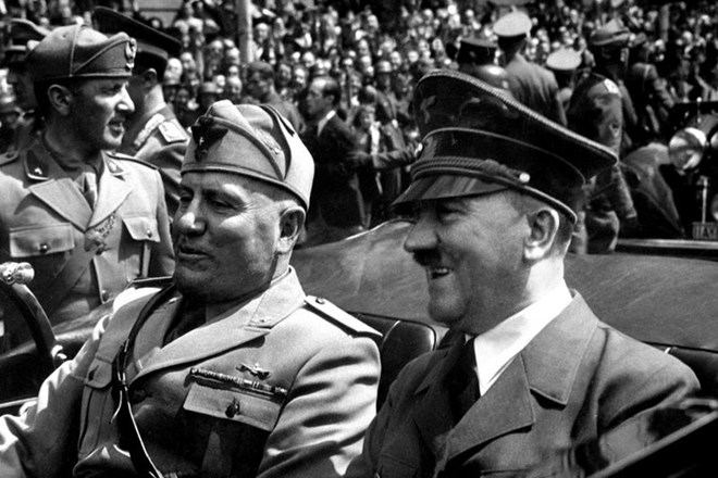Mussolini in Hitler, junija 1940. Foto: wikimedia commons