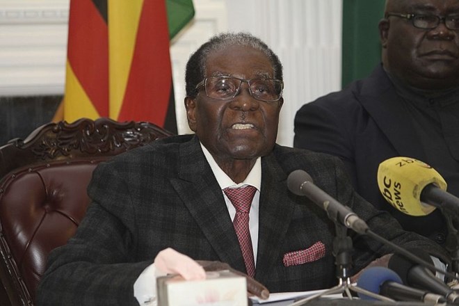 Mugabe danes ni odstopil, jutri bodo sprožili postopek za njegovo odstavitev 