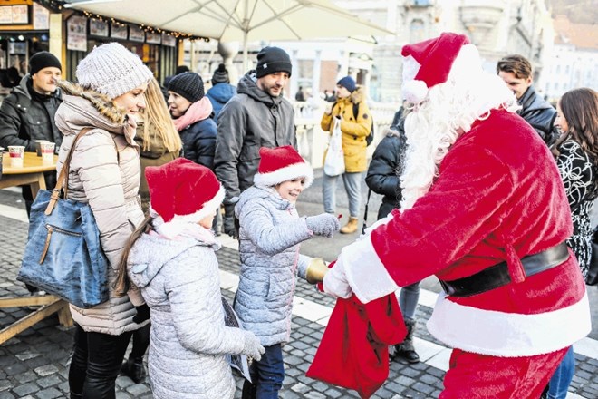Božiček – ali Joulupukki, kot mu pravijo na Finskem – je sicer doma na Laponskem, te dni pa bo otrokom prisluhnil v Ljubljani...