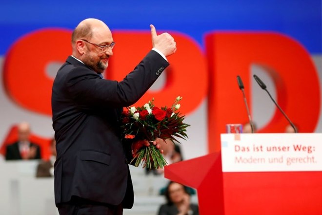 Martin Schulz je bil z 82 odstotki delegatskih glasov potrjen za predsednika SPD.