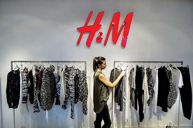 H&M zaradi večje spletne prodaje v zapiranje trgovin
