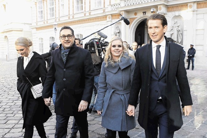 Sebastianu Kurzu  s partnerico Susan Thier se na zaprisego v Hofburg ni bilo treba odpraviti po skrivnih podzemnih hodnikih.