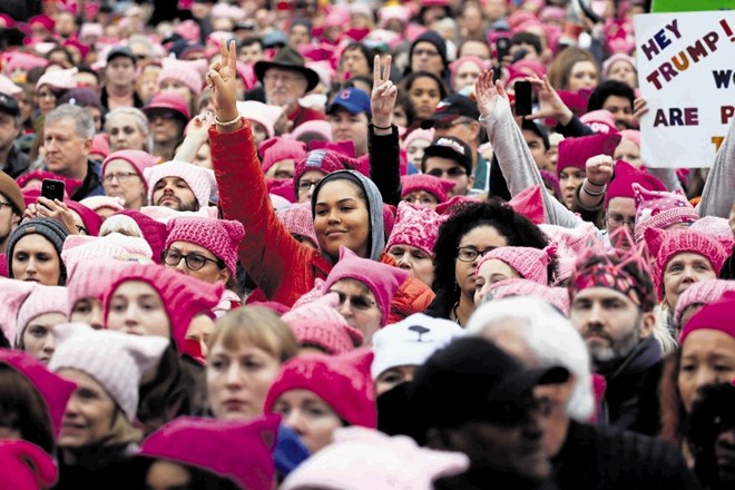 Dan po prisegi novega predsednika, 21. januarja, se je zgodil pohod žensk, Women's March, ultimativni prikaz ženske moči in...