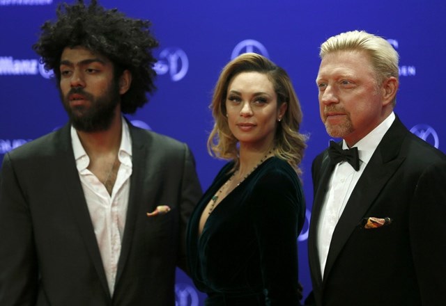 Noah Becker s svojim očetom, Boris Beckerjem in njegovo ženo