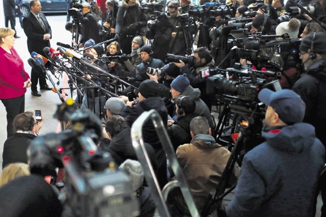 Zanimanje medijev za izjave Merklove po pogovorih s SPD je bilo ogromno.
