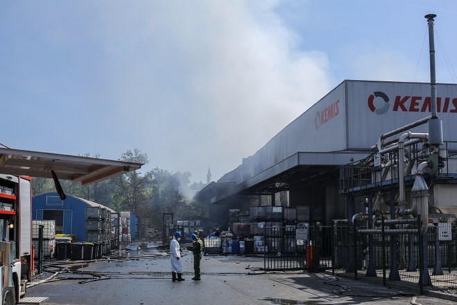 Požar v kemični tovarni Kemis maja 2017