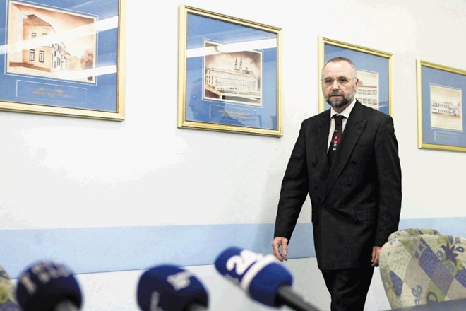 Po odhodu z ministrstva za zdravje Tomaž Glažar bolnišnicam svetuje pri pripravi sanacijskih programov. Za zdaj sodeluje z...