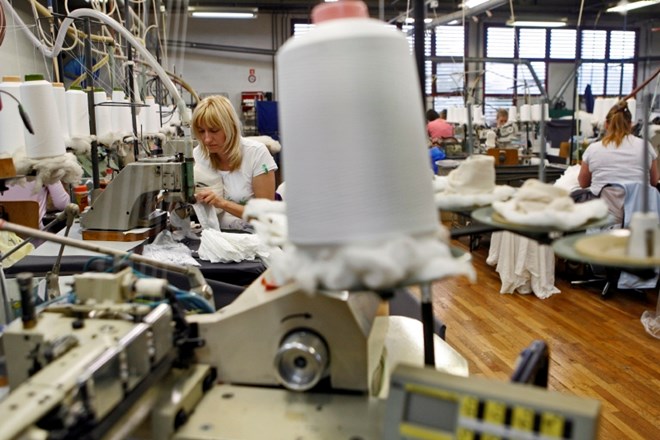 Tovarna nogavic Polzela: uspešno poslujejo in povečujejo prihodke 