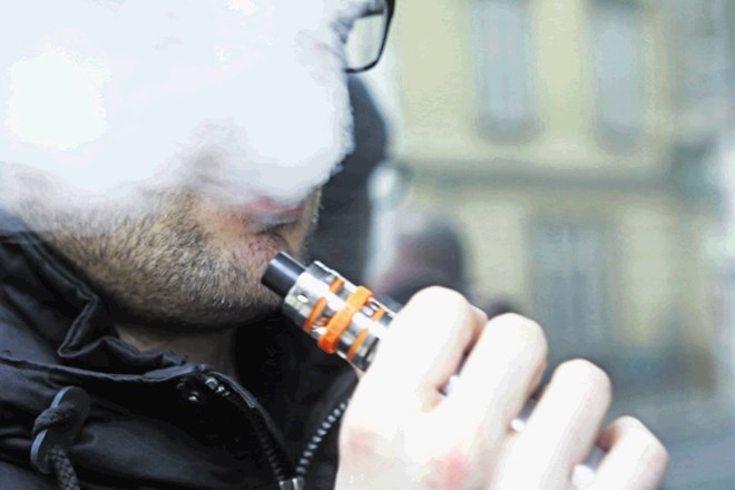 Posledice dolgoročne uporabe elektronskih cigaret na zdravje še niso raziskane.