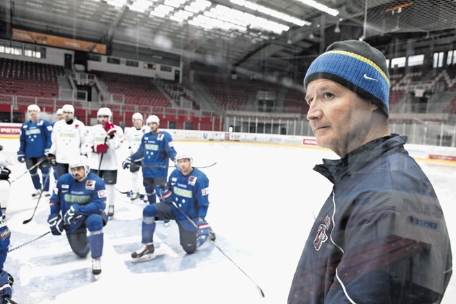 Nik Zupančič  bo tako kot pred štirimi leti v Sočiju tudi v Pjongčangu pomočnik selektorja hokejske reprezentance.