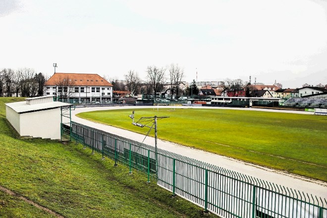 V sklopu športnega parka Ilirija je urejena tudi steza za spidvej.