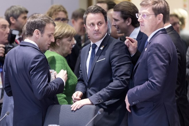 Francoski predsednik Emmanuel Macron, luksembourški premier Xavier Bettel in slovenski premier Miro Cerar.