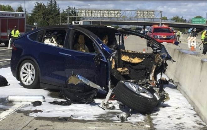 V ZDA preiskava usodne nesreče Teslinega električnega avtomobila 