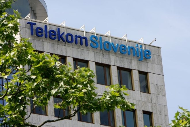 Skupina Telekom Slovenije lani zaradi rezervacij z občutnim padcem dobička 