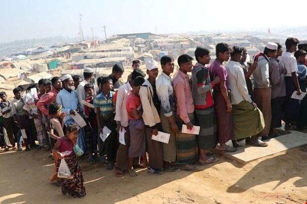 Mjanmarski vojaki zaradi poboja Rohingov obsojeni na deset let zapora