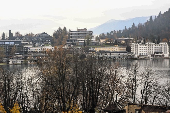 Zavod Turizem Bled zagovarja, da bi bila turistična taksa na Bledu odvisna od sezone in od geografske razdelitve občine na...