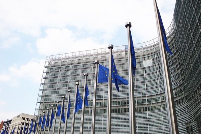 Bruselj predlaga nova pravila za boljšo zaščito žvižgačev 