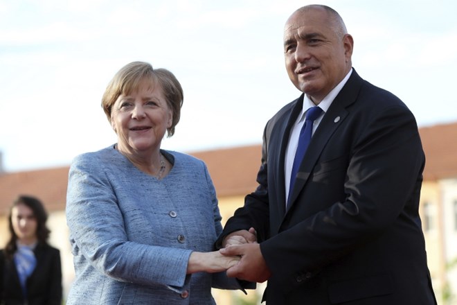 Angela Merkel z bolgarskim premierjem Bojkom Borisovom.