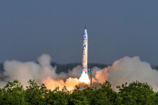 #video Kitajska zasebna družba v vesolje poslala raketo