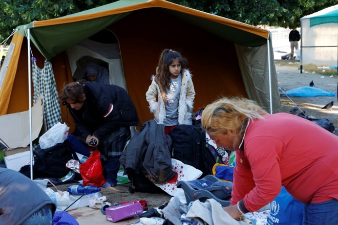 Po več urah rešen zaplet z begunci v BiH 