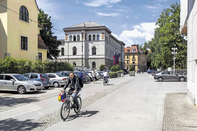 Prenova Erjavčeve ceste in Ulice Josipine Turnograjske je ocenjena na slaba dva milijona evrov.