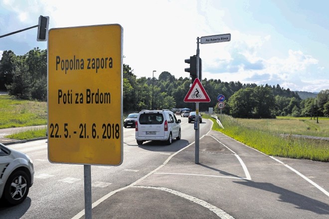 Zaradi preureditve cestišča bo odsek Poti za Brdom do predvidoma 21. junija zaprt za ves promet.