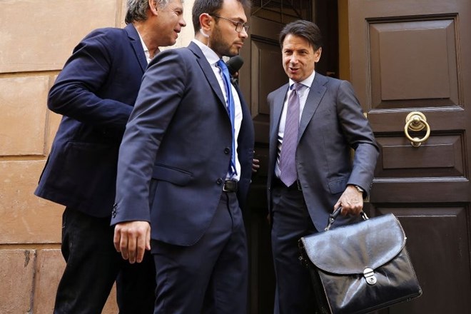 Italijanski mandatar Conte sestavlja novo italijansko vlado 
