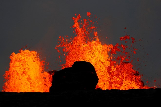 Koliko ljudi ubijejo izbruhi vulkanov? 