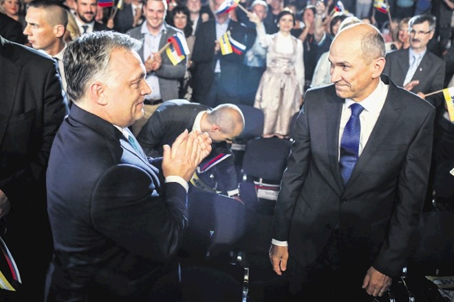 Viktor Orban in Janez Janša na predvolilni konvenciji SDS v Celju
