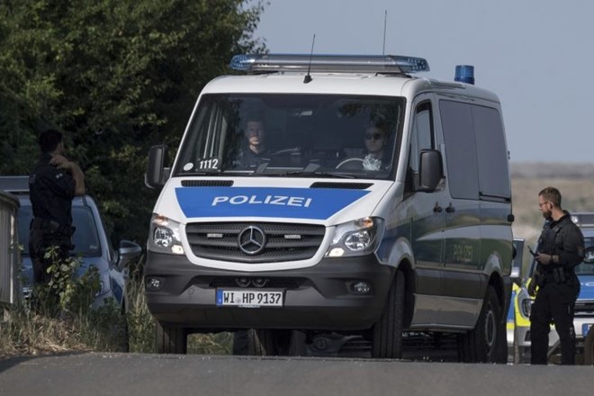 V Nemčiji aretirali moškega, osumljenega posilstva in umora dekleta