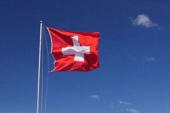 Švicarji na referendumu zavrnili reformo finančnega sistema