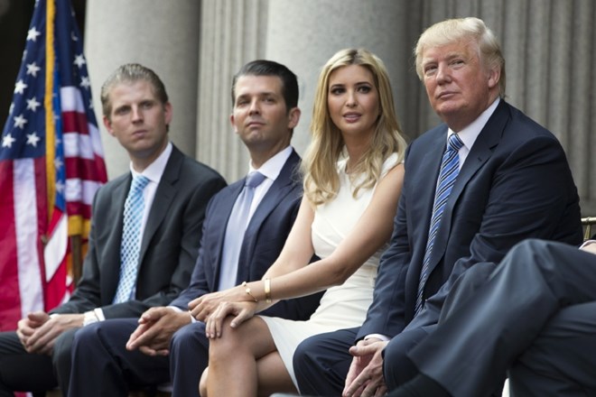 Od leve proti desni: Eric Trump, Donald Trump Jr., Ivanka Trump in Donald Trump.