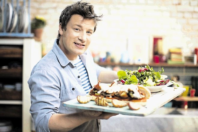 Kuharski zvezdnik Jamie Oliver se je izkazal kot  nepoznavalec navad  mladine.