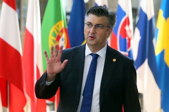 Hrvaški premier Andrej Plenković čaka, da Slovenija sestavi novo vlado.