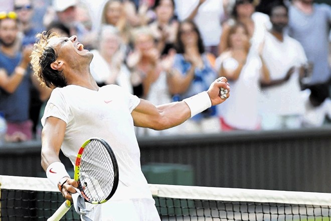 Rafael Nadal se je v četrtfinale Wimbledona uvrstil prvič po sedmih letih.