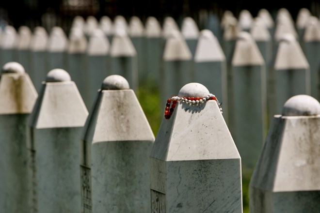 Potočari - spominski center posvečen žrtvam pokola v Srebrenici