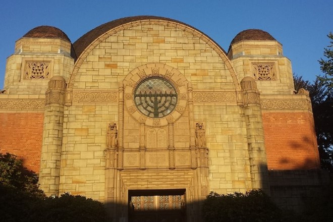 V Vilniusu arheologi naleteli na del nekdaj veličastne sinagoge