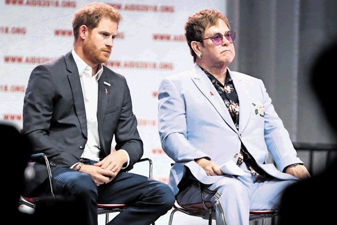 Elton John in princ Harry sta že desetletja  prijatelja.