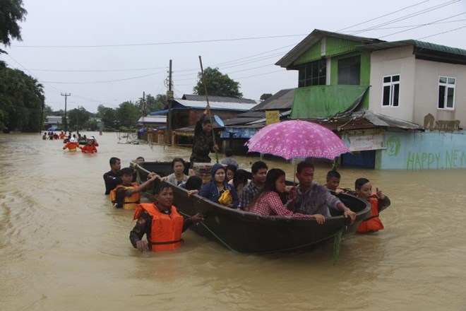  Poplave v Mjanmaru terjale več življenj