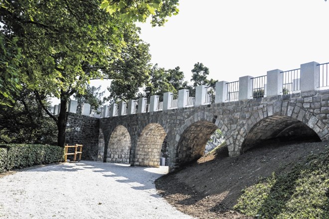 Po štirimesečni prenovi so na Ljubljanskem gradu včeraj odprli prenovljeni del Šanc.