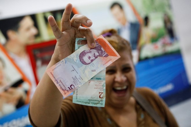 V Venezueli negotovost po izdaji novih bankovcev