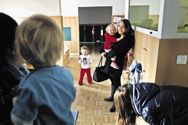 V Ljubljani imajo študentske družine med drugim na voljo apartmaje v Študentskem domu Ljubljana v Rožni dolini, v  enem izmed...