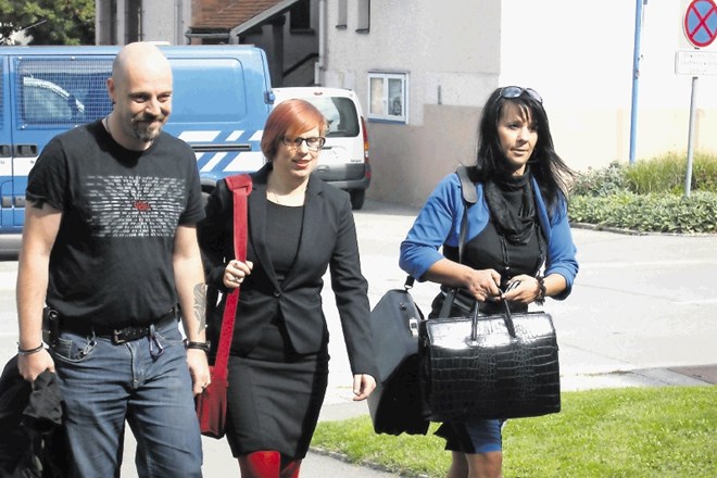 Matic in Jerneja Munc  sta odvzem mladoletne osebe priznala, Natalija Markač (desno) pa se je zagovarjala kot nedolžna....
