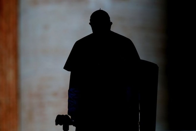 V pedofilske škandale nevarno vpleten tudi papež Frančišek