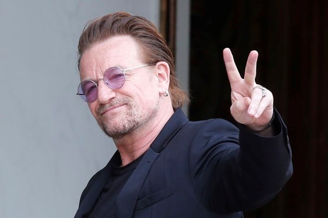 Po prekinitvi koncerta v Berlinu Bono napovedal nadaljevanje turneje U2
