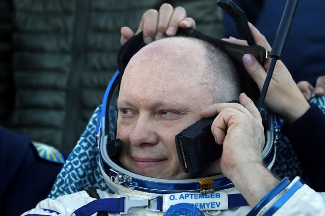 Ruski astronavt Oleg Artemyev z vesoljske postaje ISS.