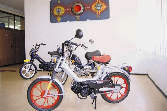 Upanje, da bodo v Kopru še izdelovali motorna kolesa Tomos, še živi.