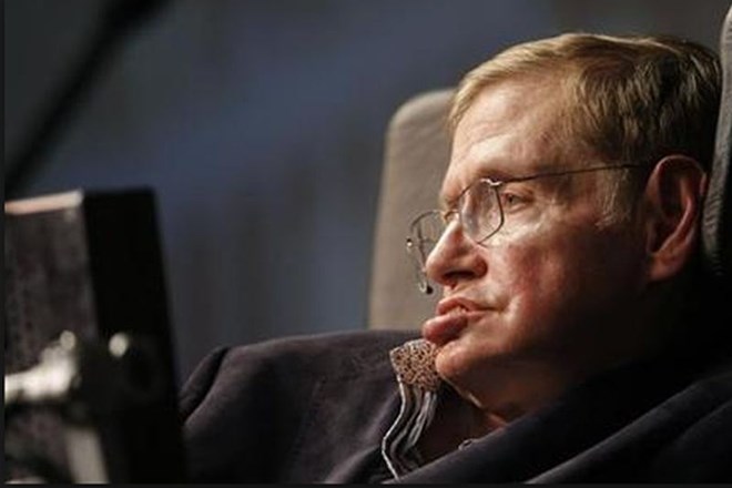 Hawking pred smrtjo začel pisati knjigo, v kateri se dotika tudi Trumpa in brexita     