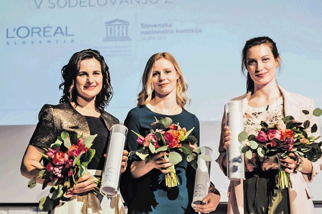 Tri lanske nagrajenke L'Oréalovega in Unescovega programa Za ženske v znanosti 2018    (od leve): pedologinja dr. Erika Jež,...